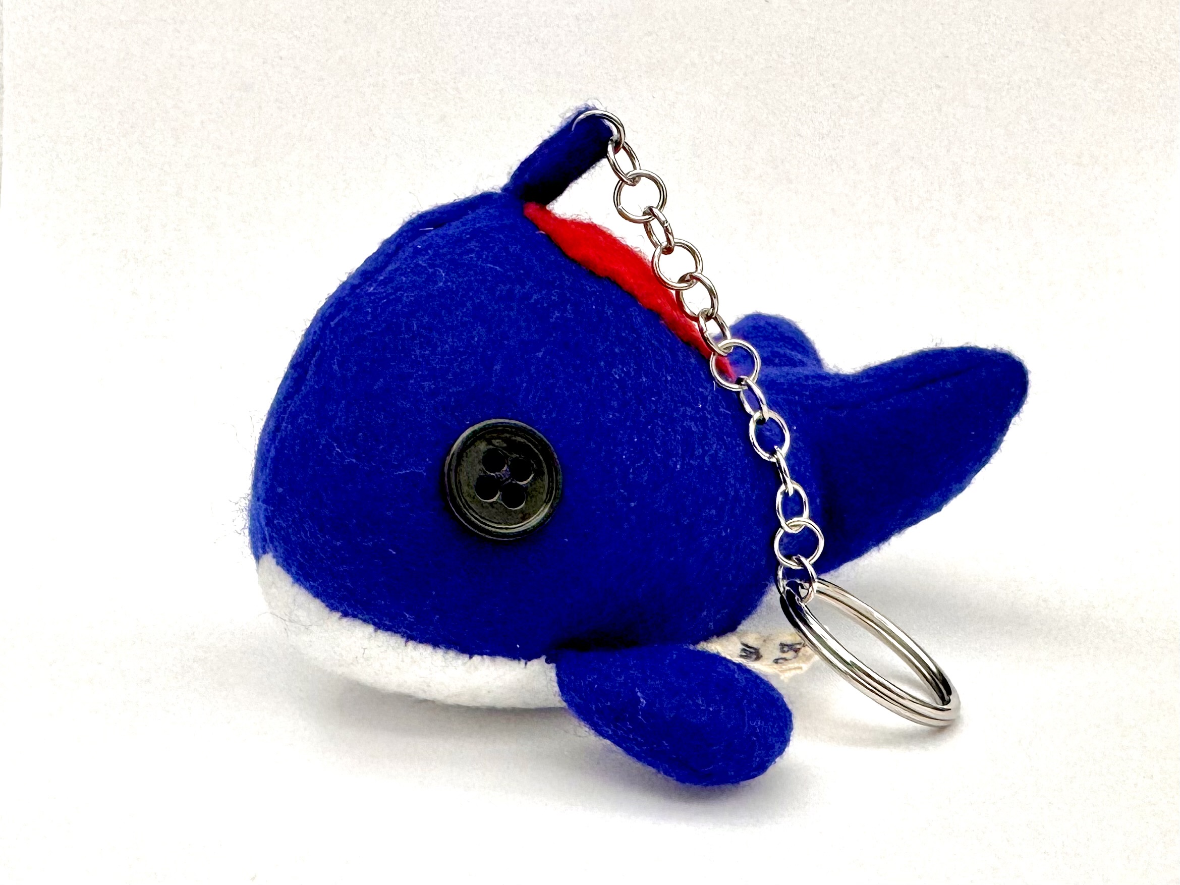The keychain whale which has a keychain attachment